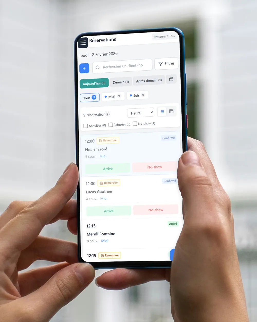 Diiing mobile app displaying today's reservations on a smartphone